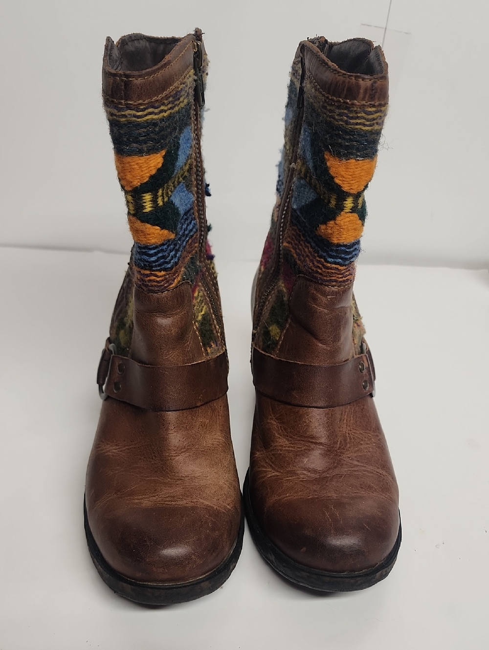 Distressed Born Brown Leather Mid-Heel Ankle Boots  Multicolor Knit Shaft 8.5/40 - Picture 2 of 13